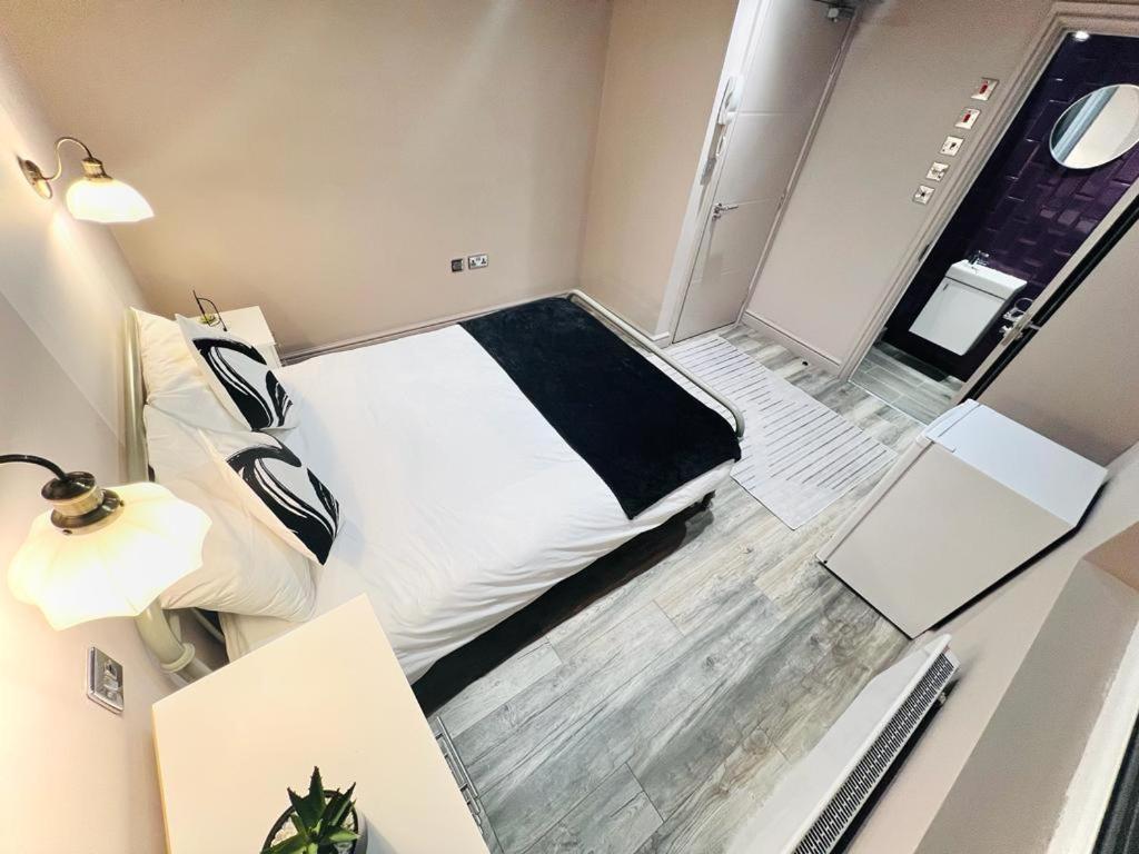 London Crescent House Top Location Ensuites Rooms Great Value 외부 사진
