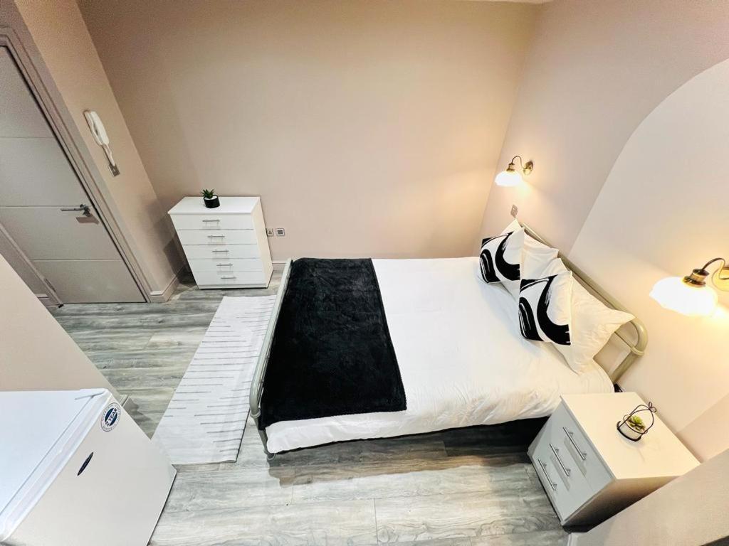 London Crescent House Top Location Ensuites Rooms Great Value 외부 사진