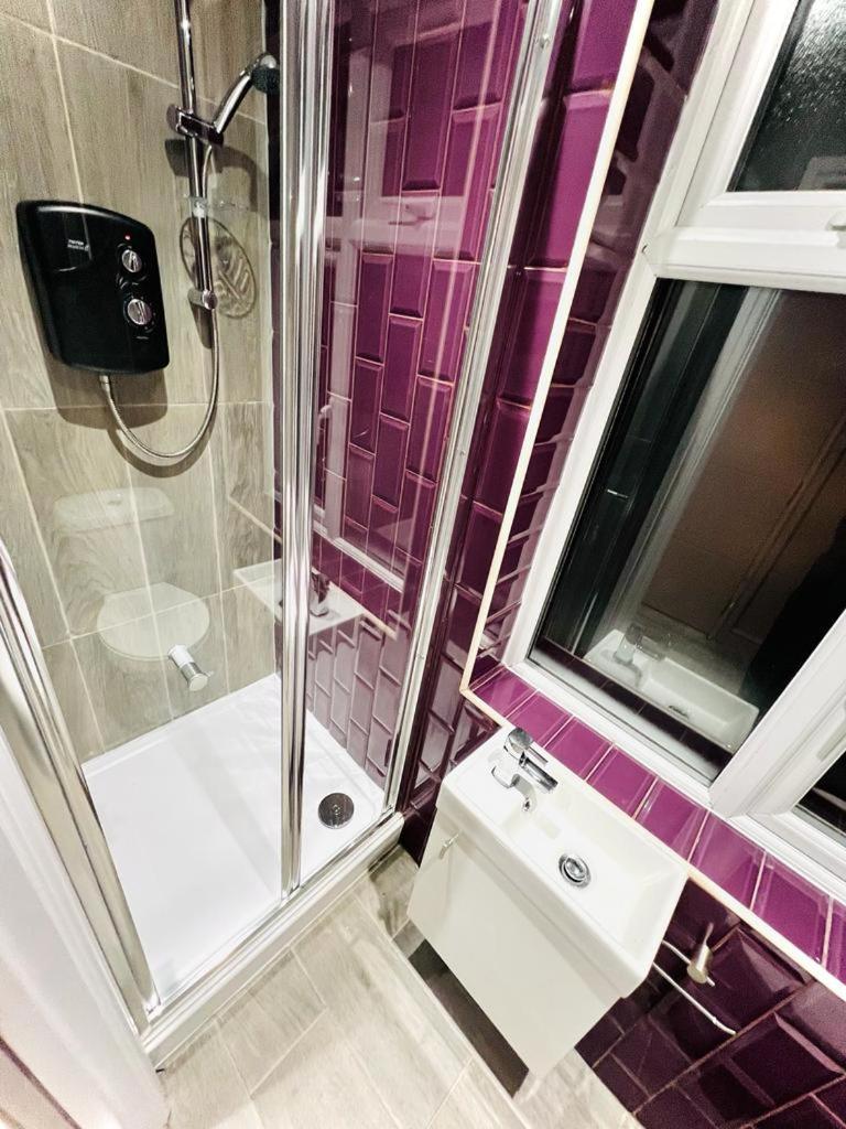 London Crescent House Top Location Ensuites Rooms Great Value 외부 사진